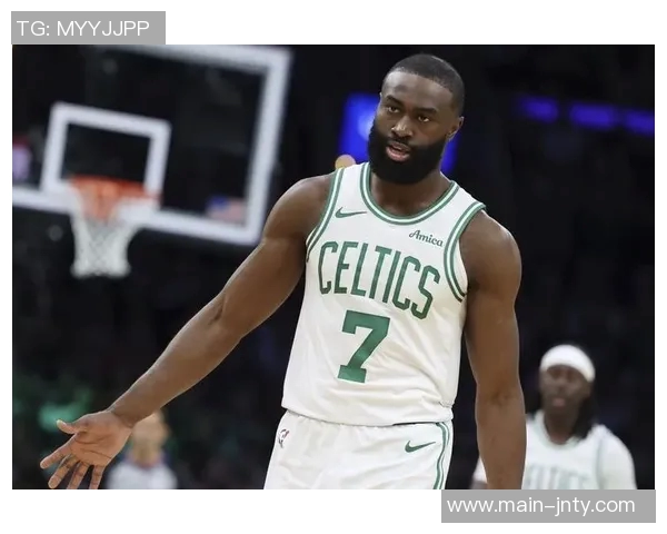 下半场球队稳健发挥杰伦布朗引领逆转20分展现领袖风范