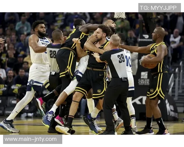 解说：戈贝尔在勇士内线独占鳌头库里孤军奋战难寻支援